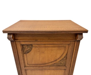 Arts & Crafts Art Nouveau One-Door Cabinet, 1900s